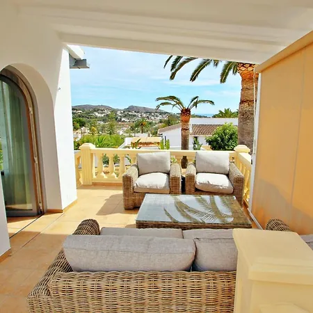 Golondrina - Panoramic Hillside House In Moraira